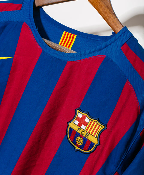 2005 FC Barcelona Home #19 Messi ( XL )