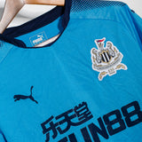 Newcastle United 2017-18 Yedlin Away Kit (M)