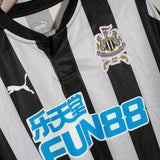 Newcastle United 2017-18 Yedlin Home Kit (3XL)