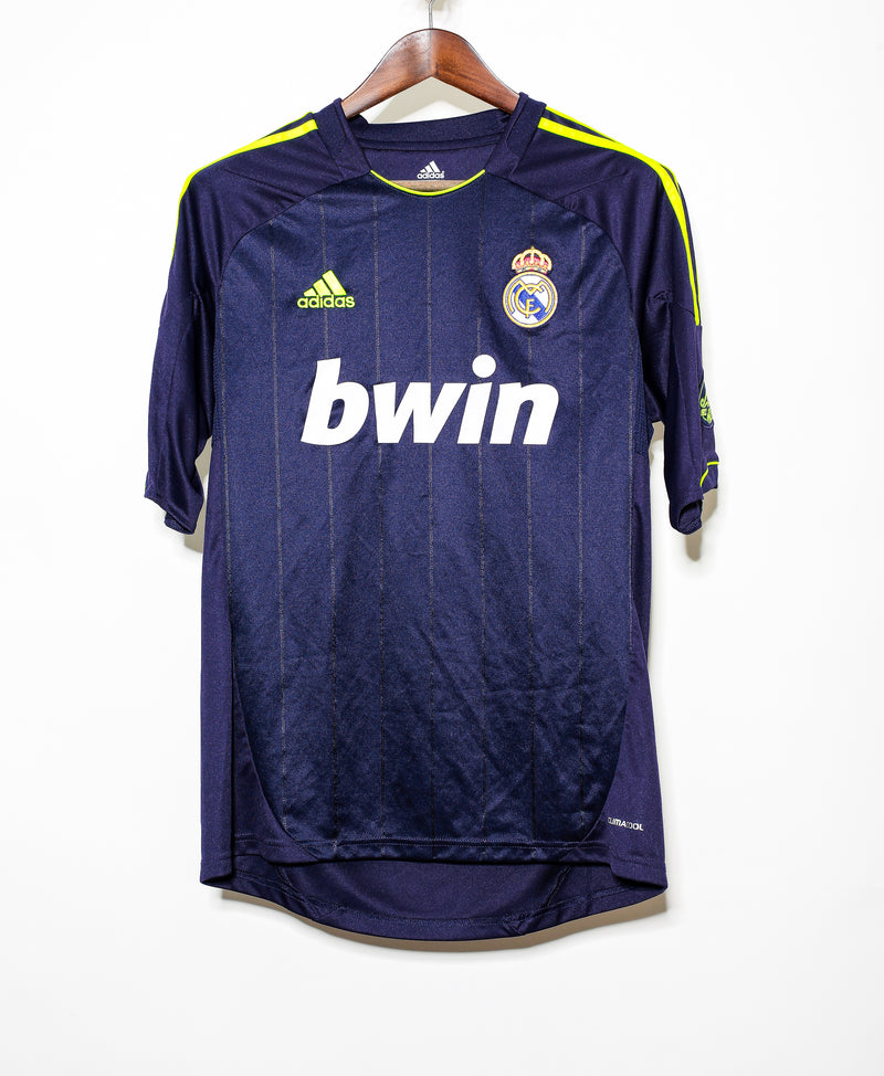 Real Madrid 2012-13 Away Kit (M)