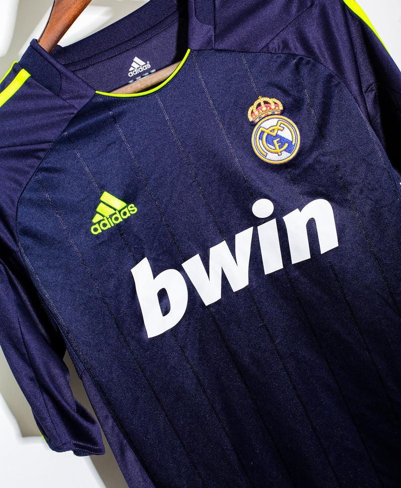 Real Madrid 2012-13 Away Kit (M)
