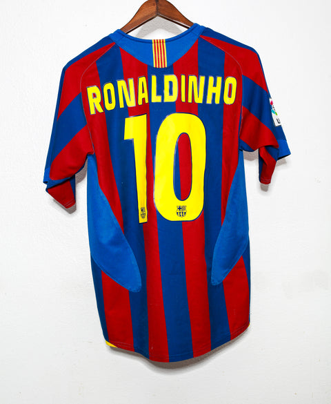 Barcelona 2004-05 Ronaldinho Home Kit (S)