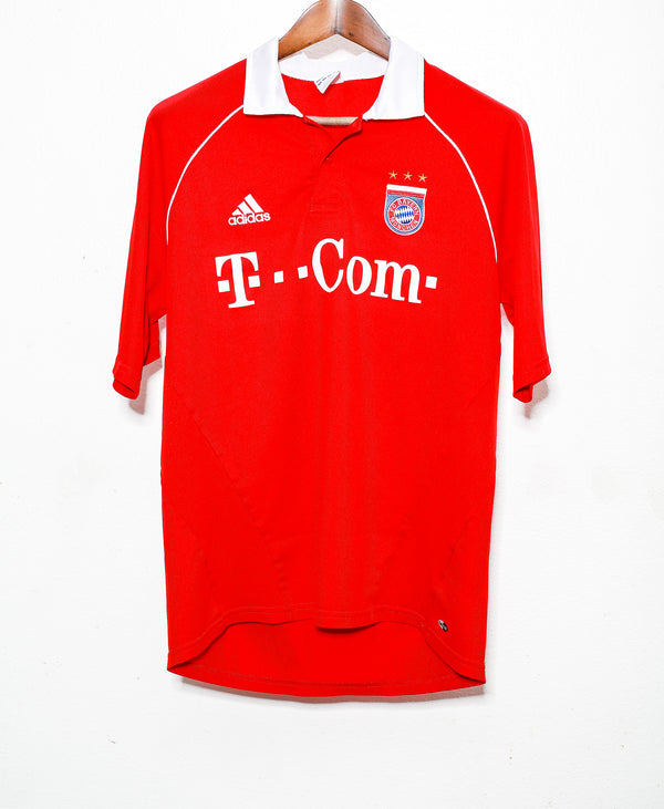 Bayern Munich 2005-06 Ballack Home Kit (L)