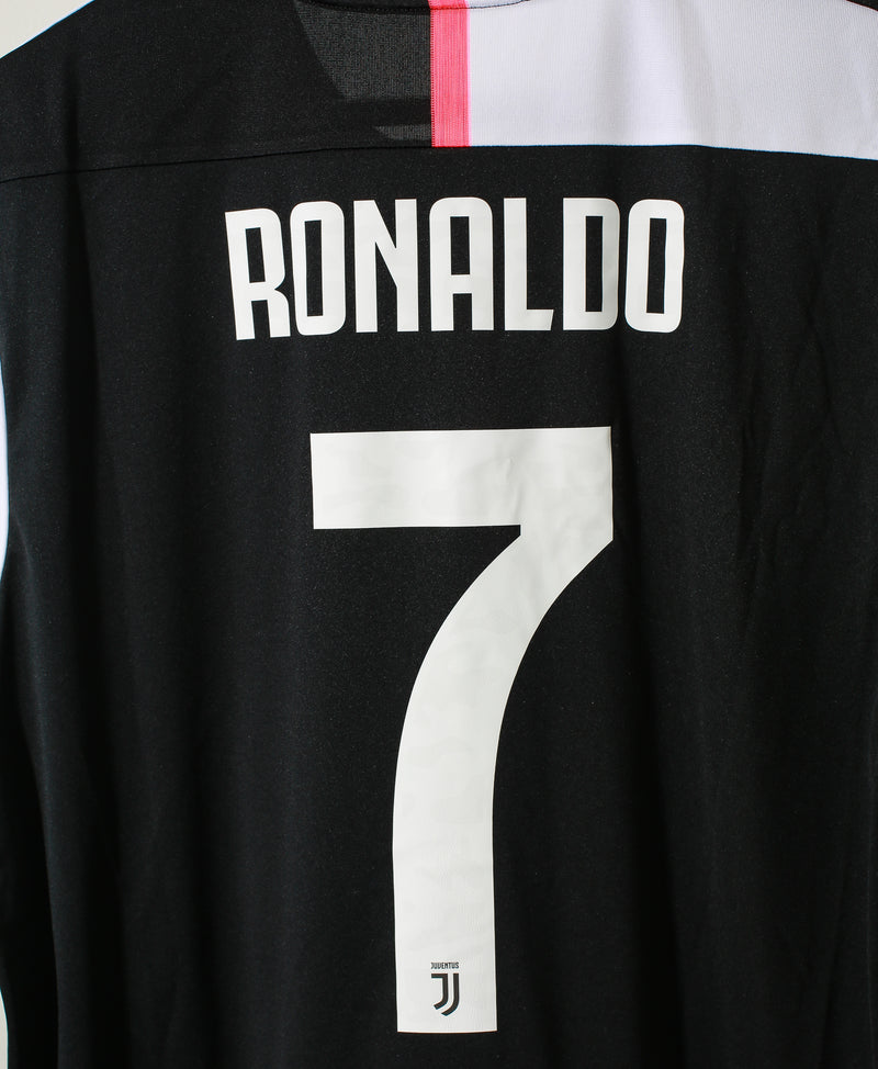 2019 Juventus Home #7 Ronaldo ( XL )