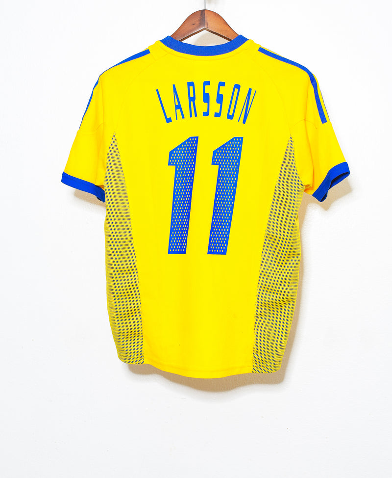 Sweden Euro 2000 Larsson Home Kit (S)