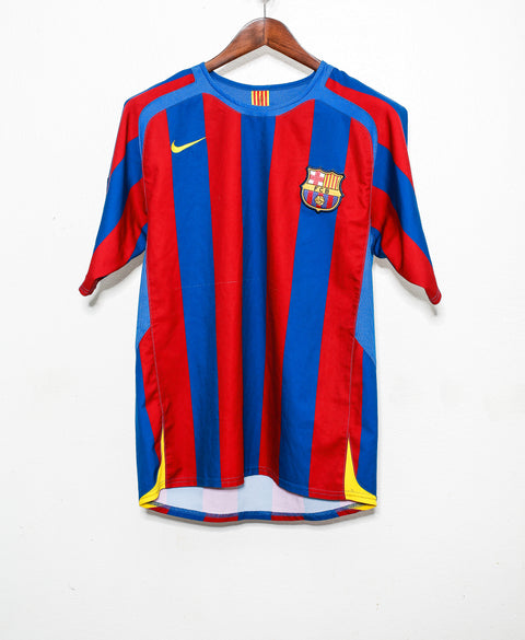 2005 FC Barcelona Home #10 Ronaldinho