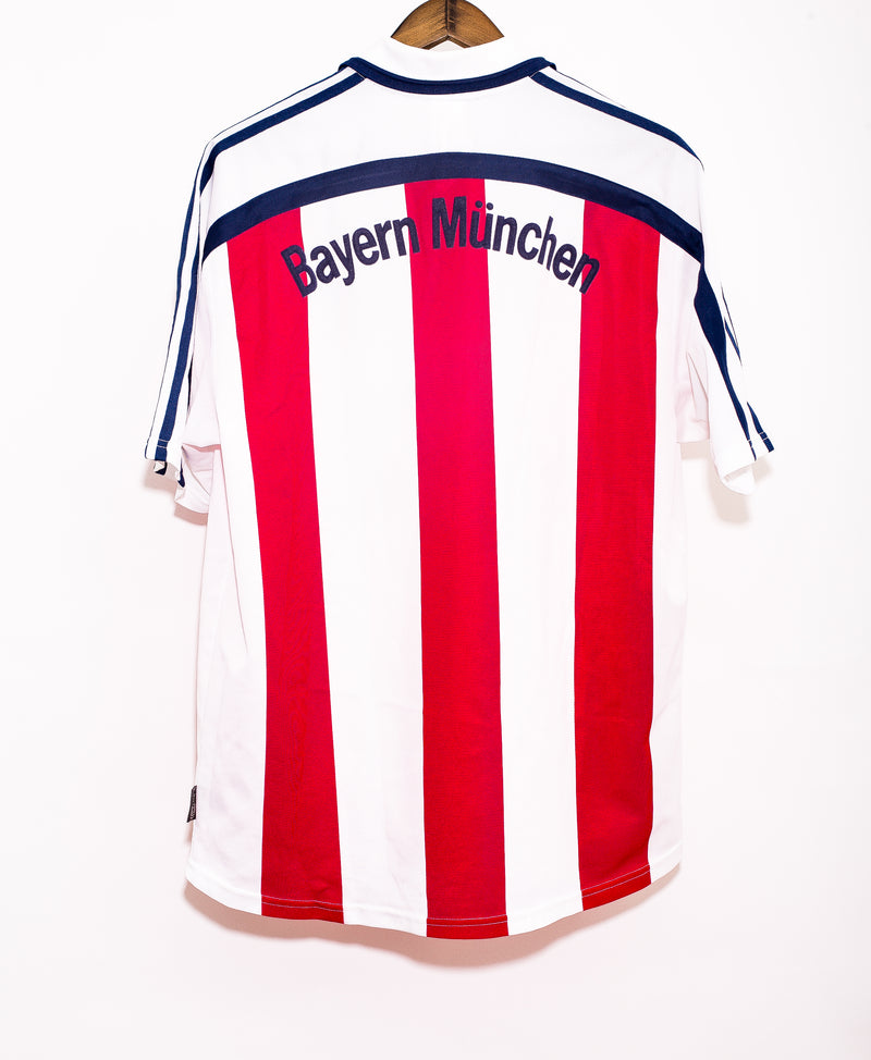 Bayern Munich Away 2000 - 2002 Kit