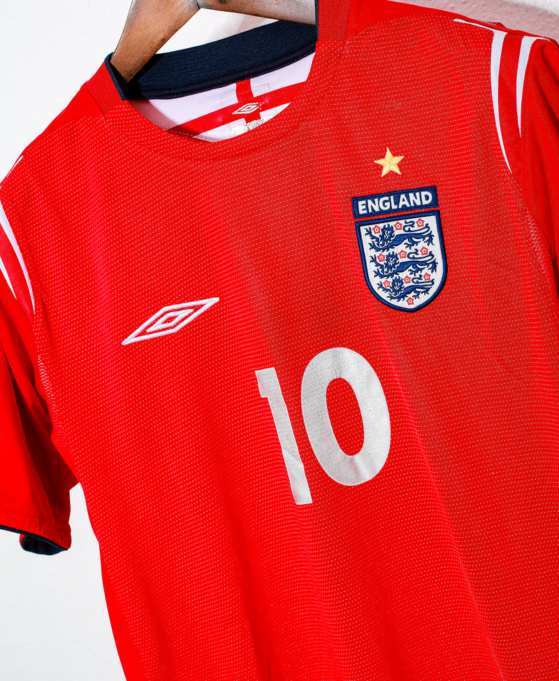 England 2004 Owen Away Kit (M)