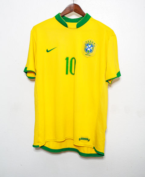 2006 Brazil Home #10 Ronaldinho ( L )