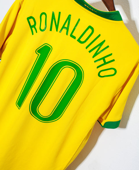 2006 Brazil Home #10 Ronaldinho ( L )