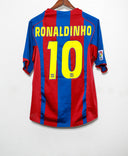 Barcelona 2004-05 Ronaldinho Home Kit (L)
