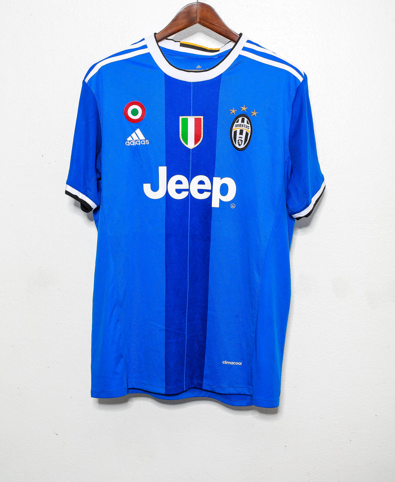 Juventus 2016-17 Higuain Away Kit (XL)