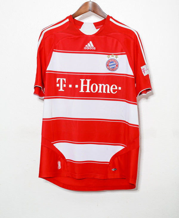 Bayern Munich 2007-08 Toni Home Kit (L)