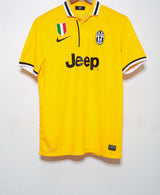Juventus 2013-14 Vidal Away Kit (L)