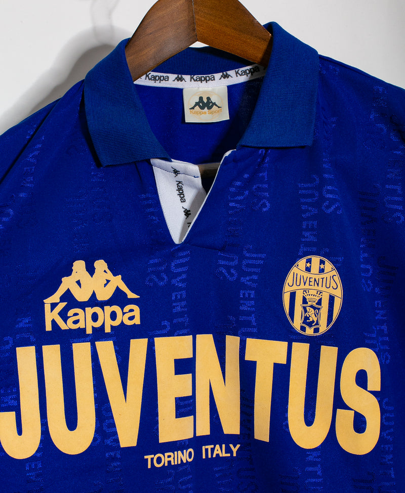 Juventus Kappa Kit (M)