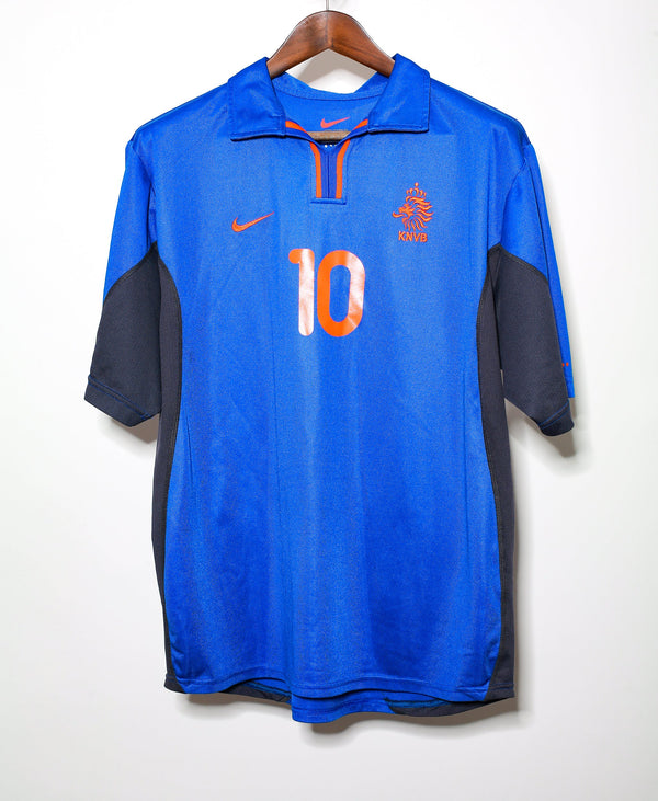2000 Netherlands Euro Bergkamp Away Kit (L)