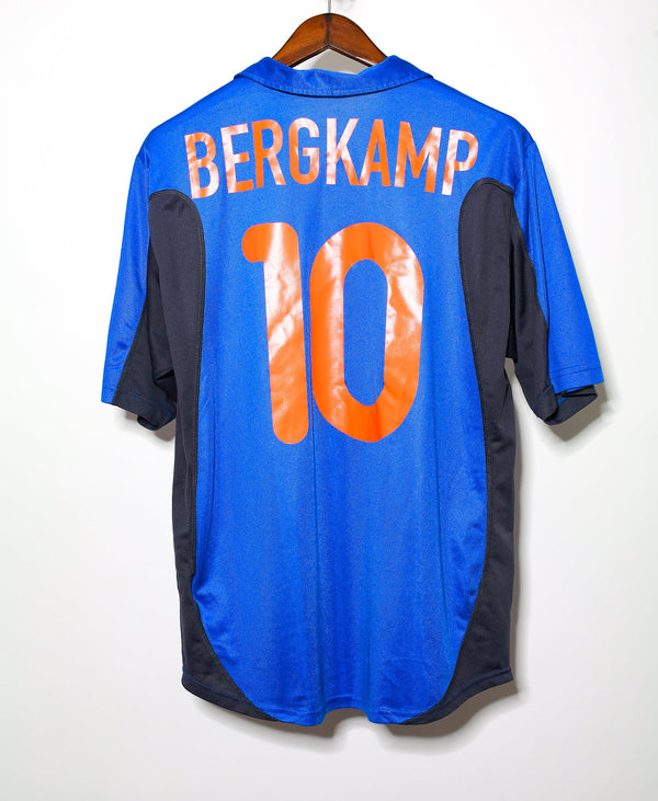 2000 Netherlands Euro Bergkamp Away Kit (L)