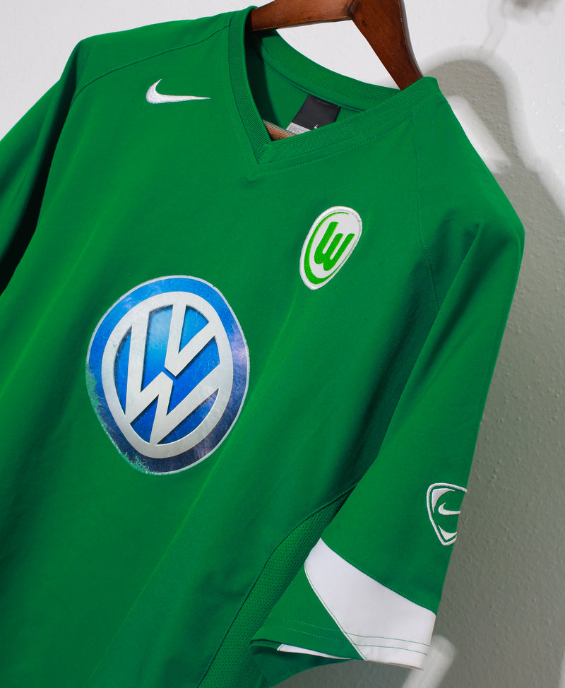 Wolfsburg 2005-06 Home Kit (L)