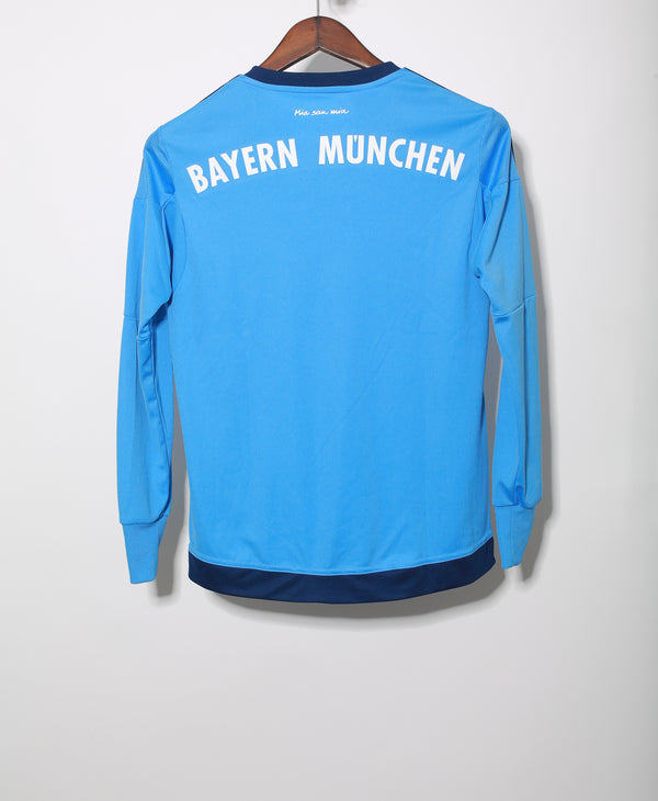 Bayern Munich 2015-16 GK Away Kit (YL)