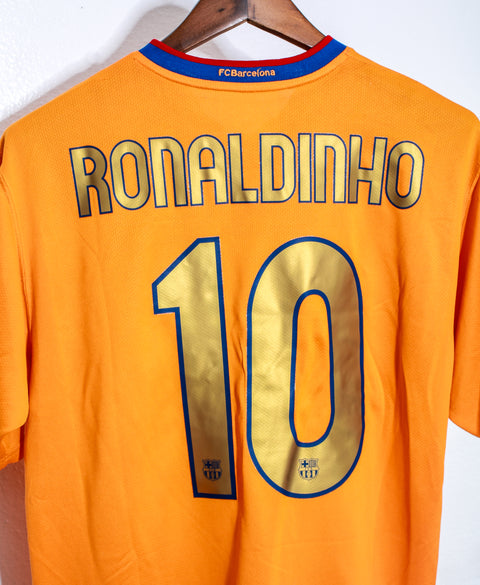 Barcelona 2006-07 Ronaldinho Away Kit (L)