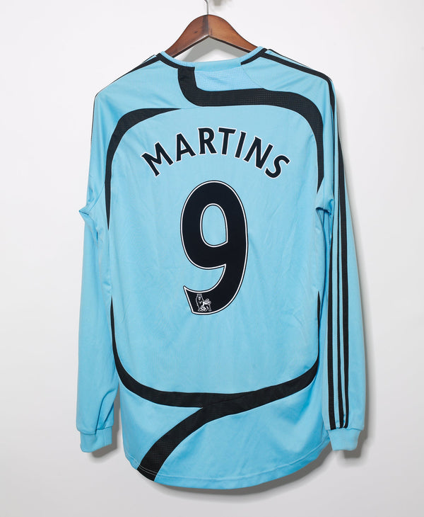 2007-08 Newcastle Martins Long Sleeve Away Kit (L)