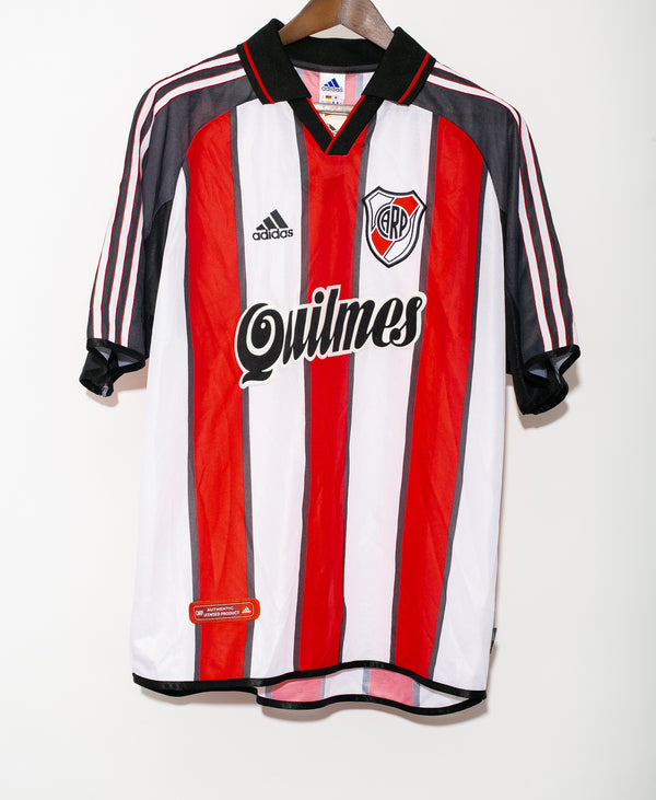 River Plate 2001-02 Away Kit (XL)