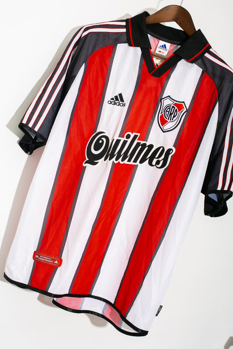 River Plate 2001-02 Away Kit (XL)