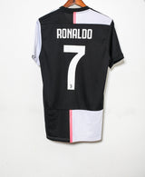 Juventus Home #7 Ronaldo ( M )
