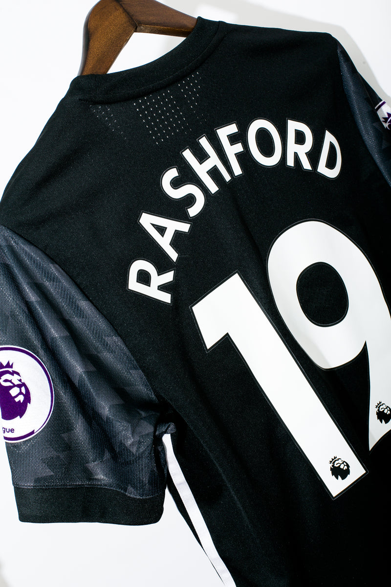 Manchester United 17/18 Away Rashford Kit