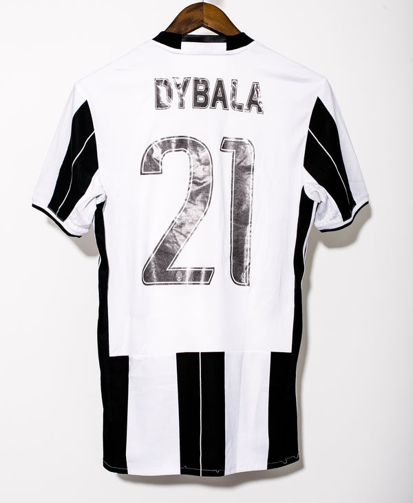 Juventus 2016/17 Dybala Home Kit