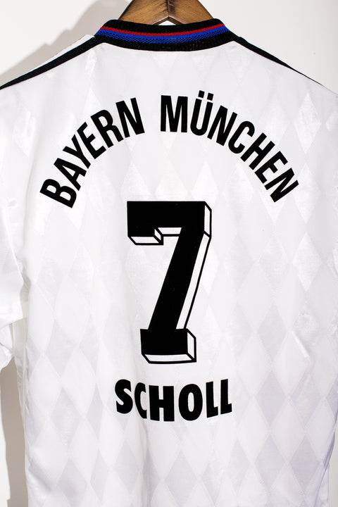 1996 Bayern Munich Scholl Away Kit ( S )