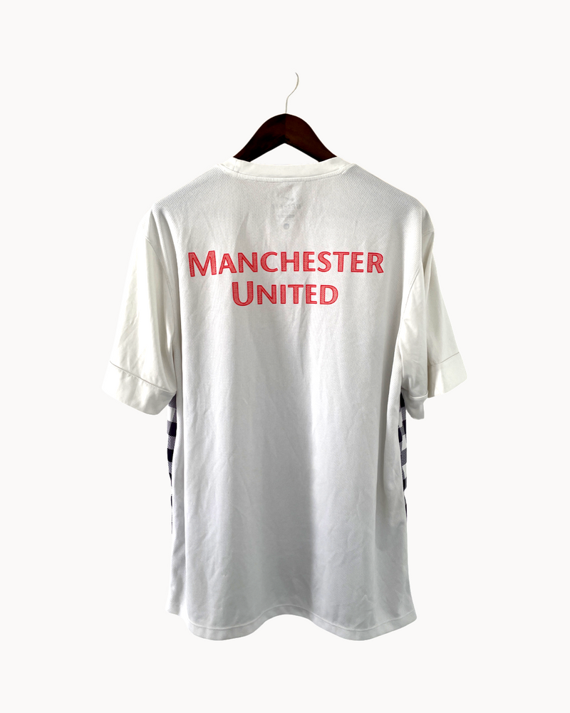 2013/2014 Manchester United Training Kit